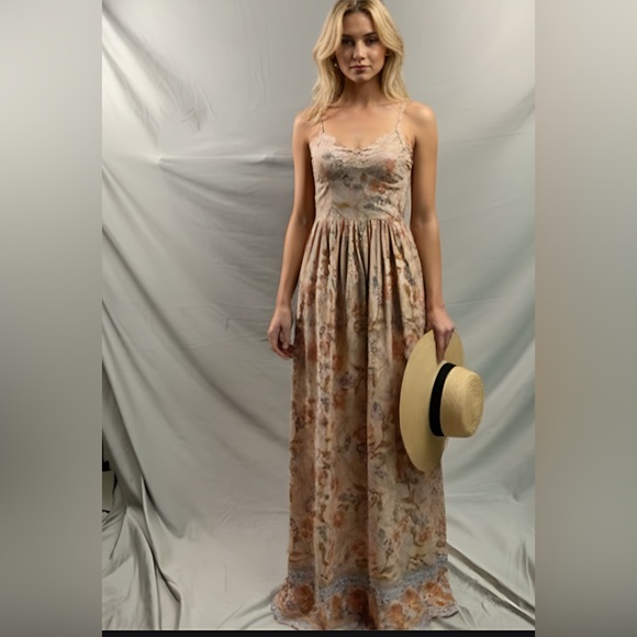 Bohemian Floral Print Cami Dress - Picture 3 of 11